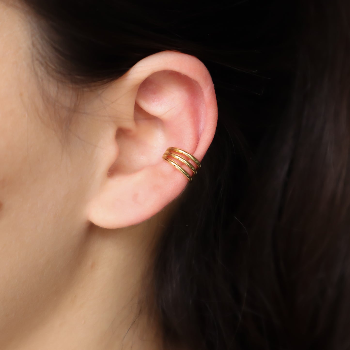 Ear cuff triple dorado.