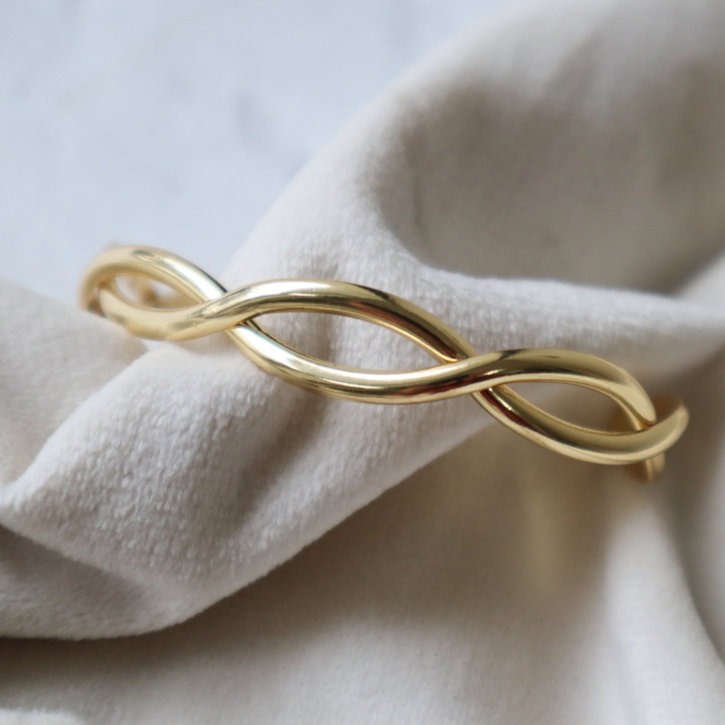Brazalete torneado gold