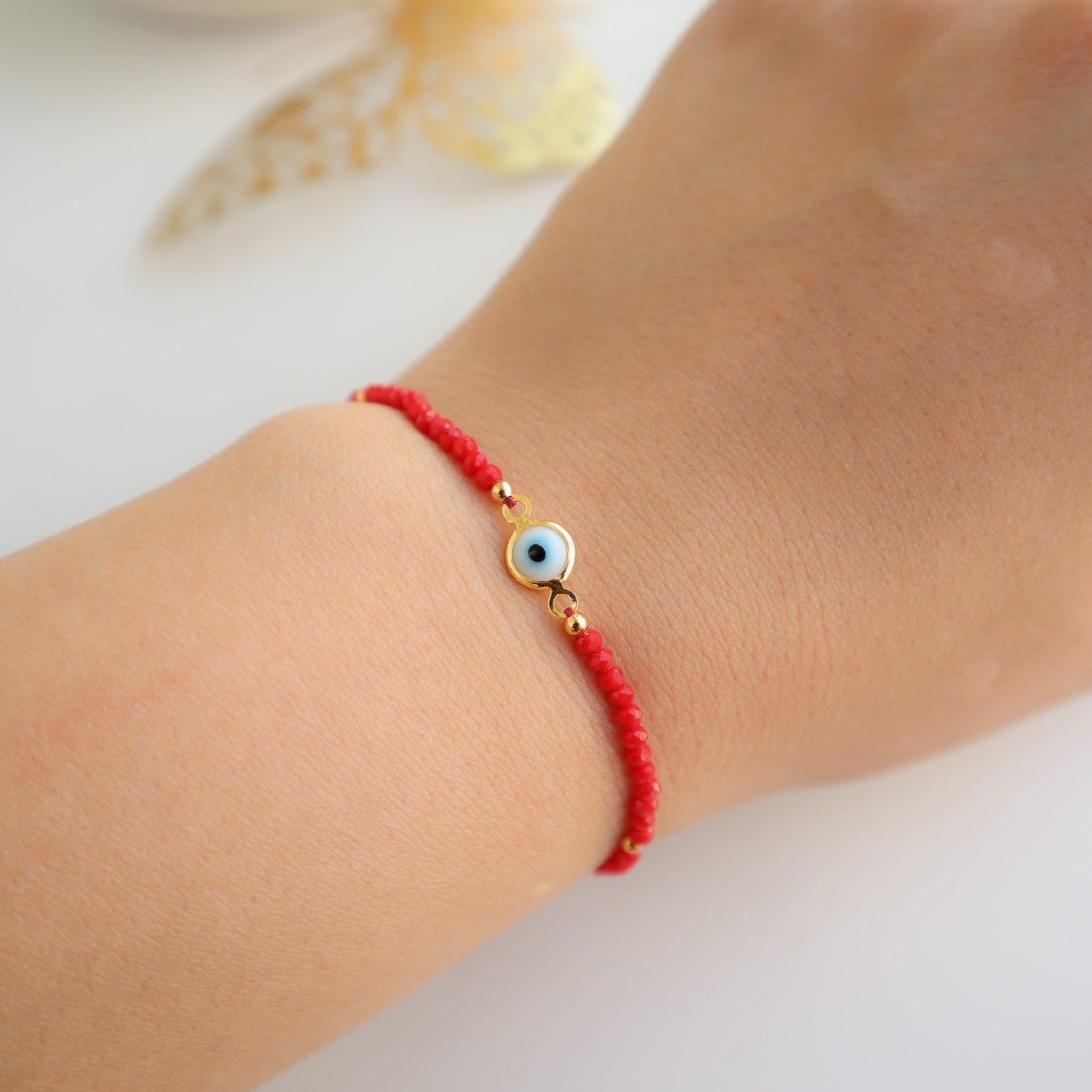 Brazalete Hilo Rojo