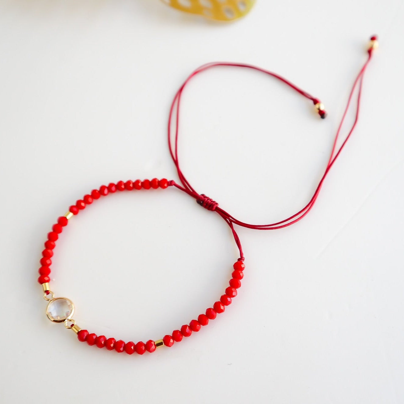 Brazalete Hilo Rojo