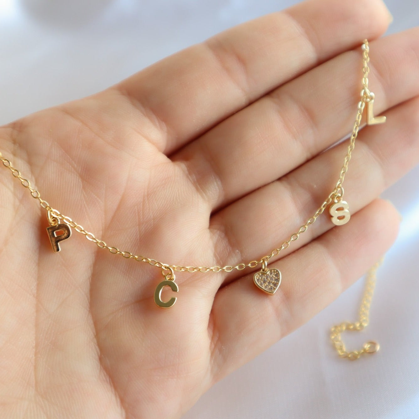 Collar de Iniciales y Corazón (Personalizado)