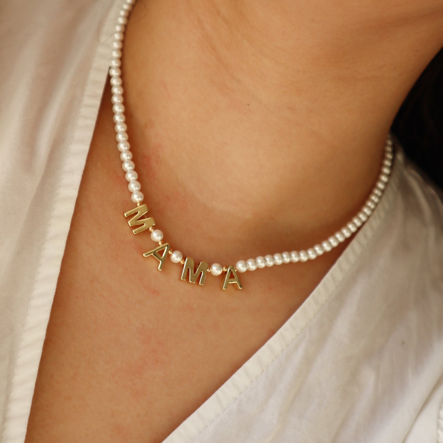 Collar perlado MAMÁ
