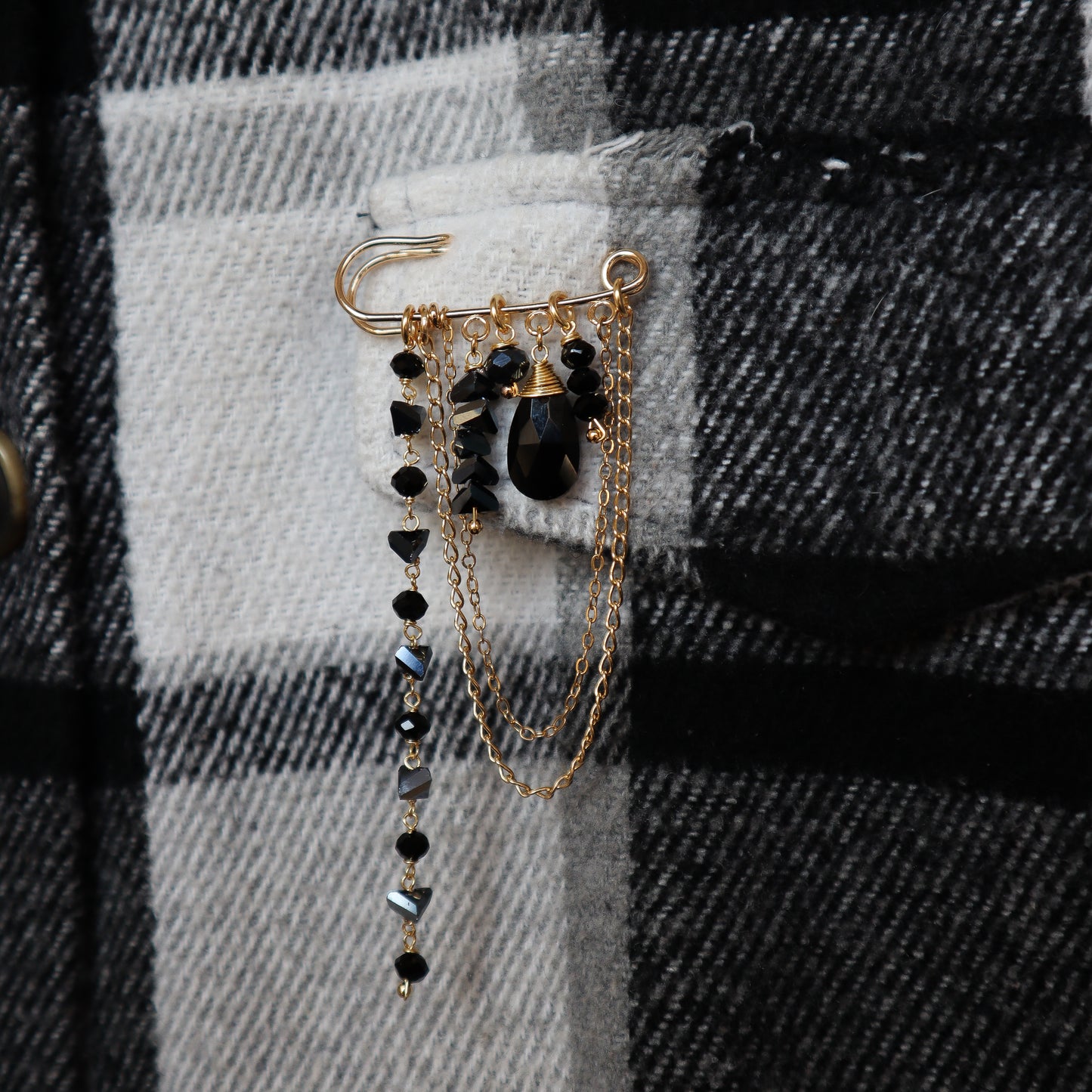 Broche Velour black