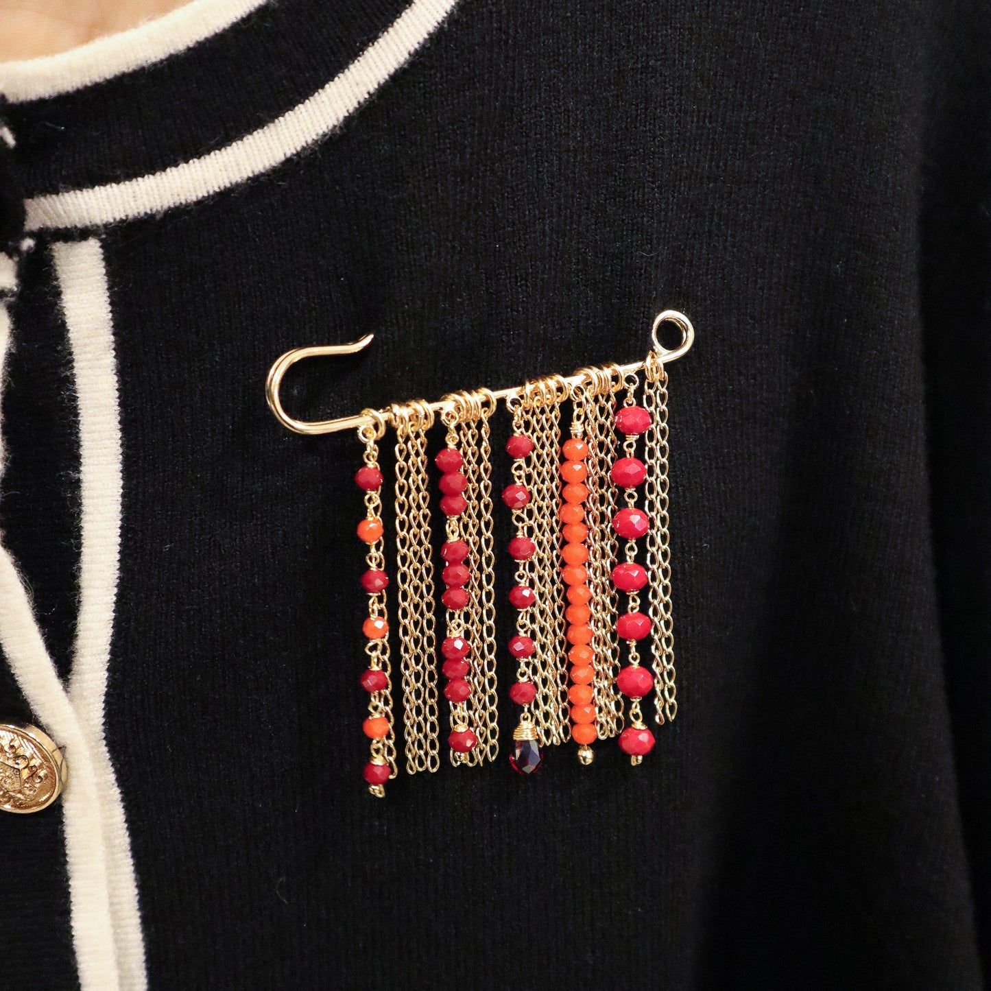 Broche Encanto rojo