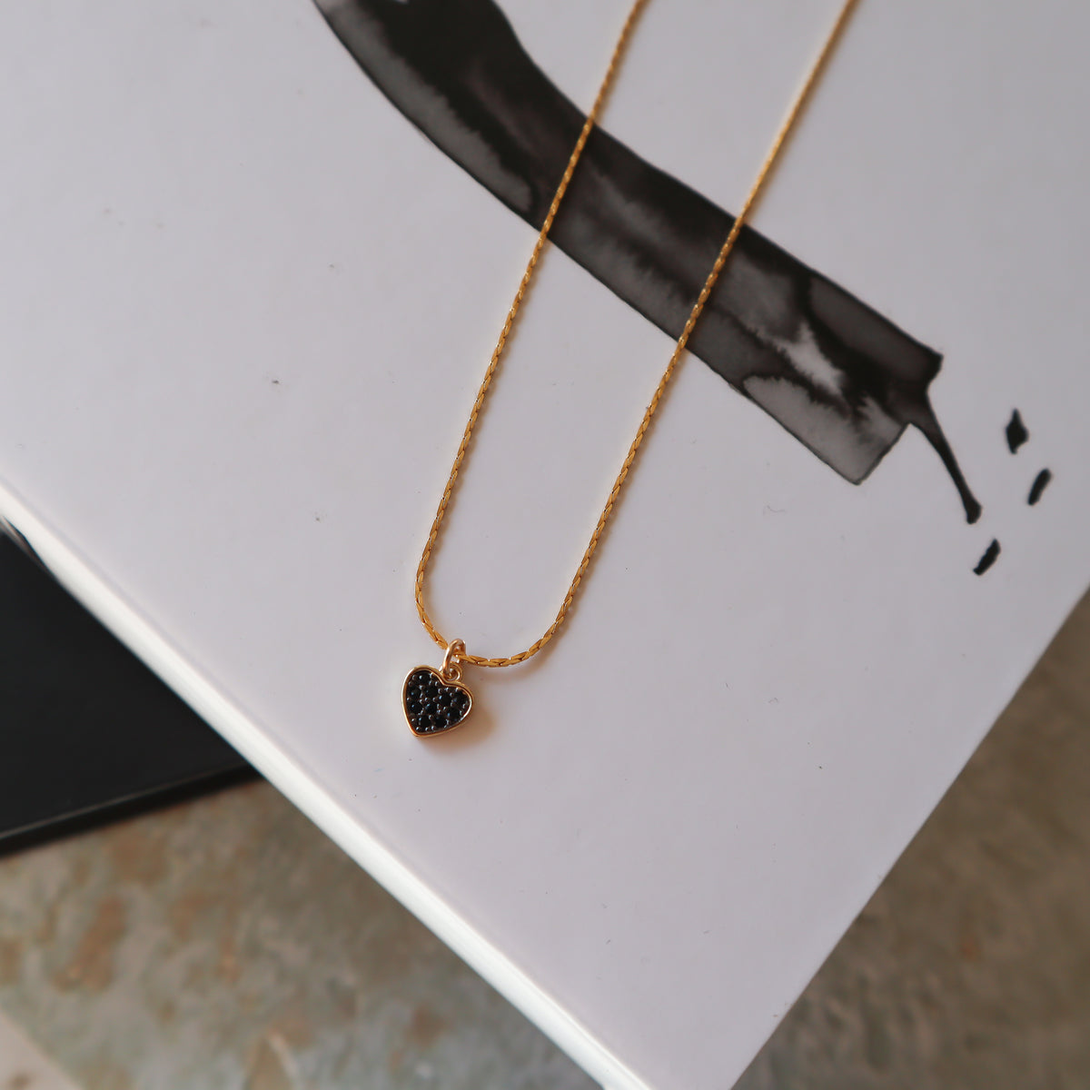 Collar Black Love