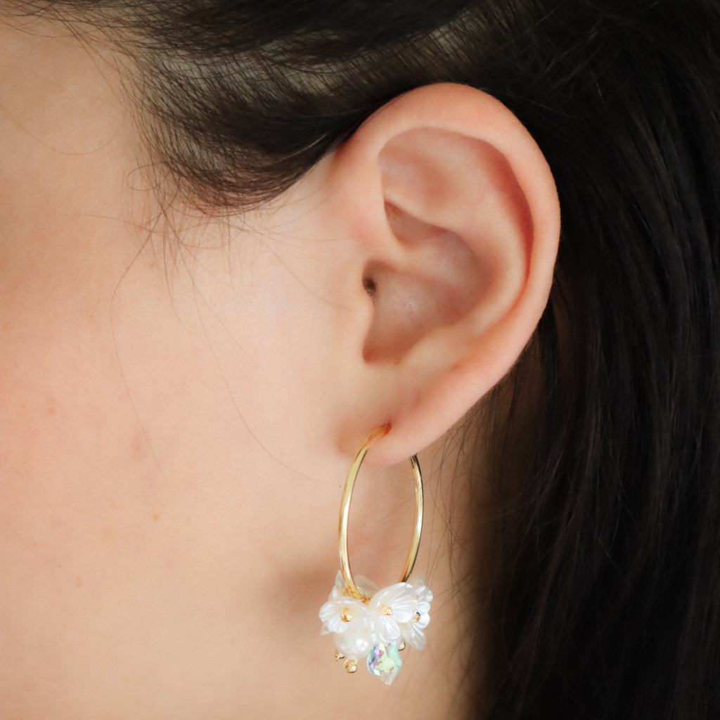 Argollas floreadas grande