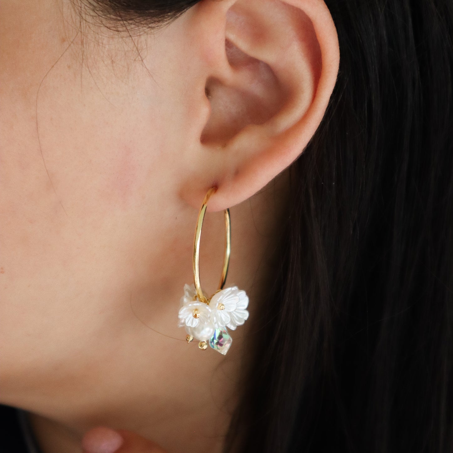 Argollas floreadas grande